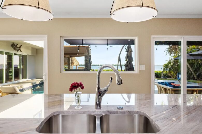 Waterfront Bradenton Home with Heated Pool - Bradenton, Florida