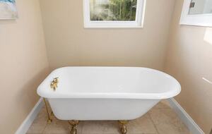 Waterfront Bradenton Home with Heated Pool - Bradenton, Florida