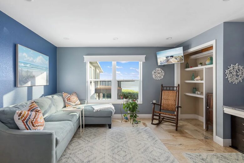 Waterfront Bradenton Home with Heated Pool - Bradenton, Florida