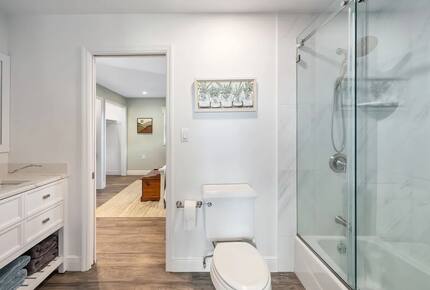 Waterfront Bradenton Home with Heated Pool - Bradenton, Florida