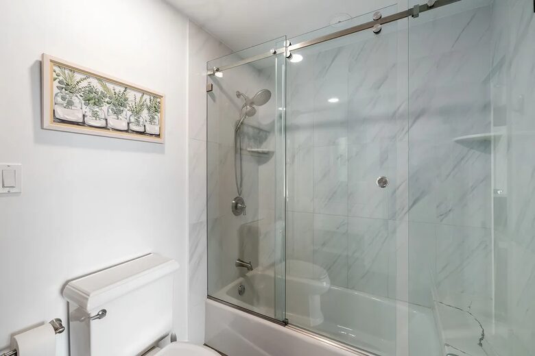 Waterfront Bradenton Home with Heated Pool - Bradenton, Florida