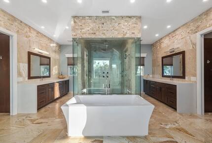 Waterfront Bradenton Home with Heated Pool - Bradenton, Florida