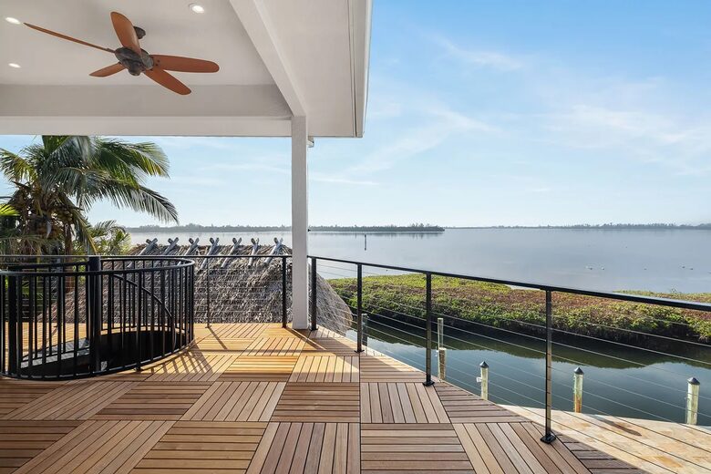 Waterfront Bradenton Home with Heated Pool - Bradenton, Florida