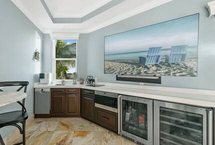 Waterfront Bradenton Home with Heated Pool - Bradenton, Florida