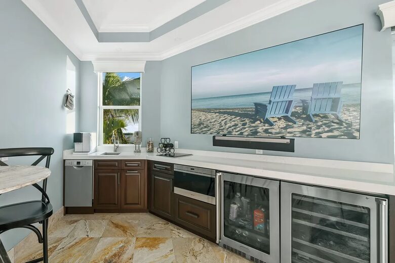 Waterfront Bradenton Home with Heated Pool - Bradenton, Florida