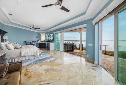 Waterfront Bradenton Home with Heated Pool - Bradenton, Florida