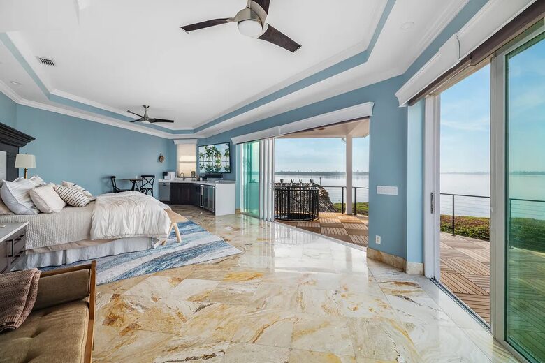 Waterfront Bradenton Home with Heated Pool - Bradenton, Florida