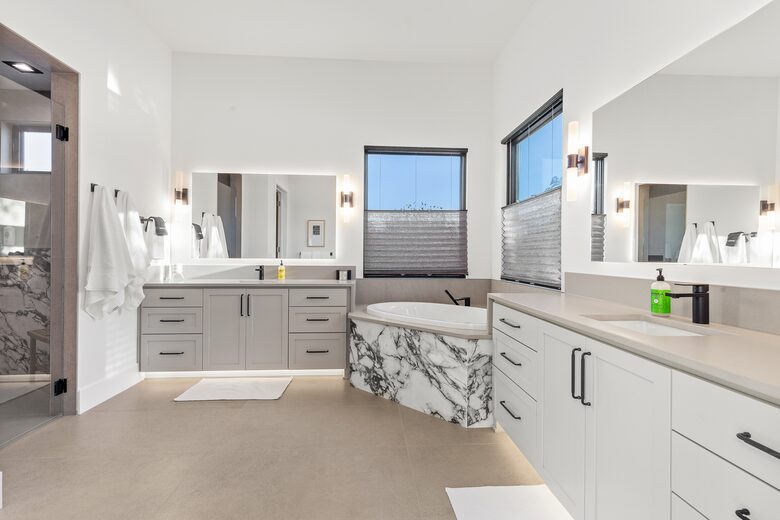 Coeur d’Alene Glasshouse on the Water - Coeur d'Alene, Idaho