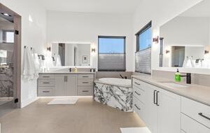 Coeur d’Alene Glasshouse on the Water - Coeur d'Alene, Idaho