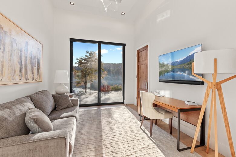 Coeur d’Alene Glasshouse on the Water - Coeur d'Alene, Idaho