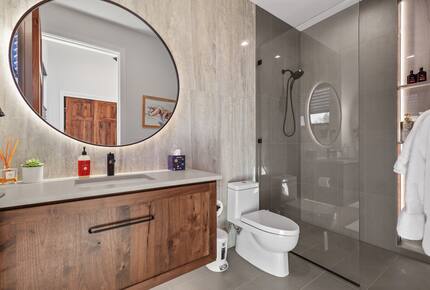 Coeur d’Alene Glasshouse on the Water - Coeur d'Alene, Idaho