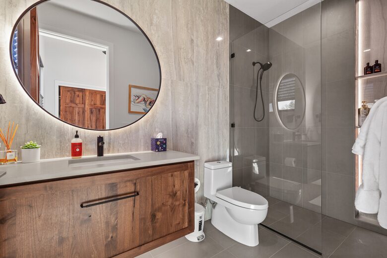 Coeur d’Alene Glasshouse on the Water - Coeur d'Alene, Idaho