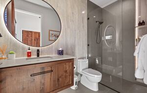 Coeur d’Alene Glasshouse on the Water - Coeur d'Alene, Idaho