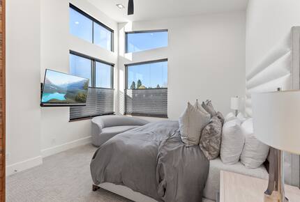 Coeur d’Alene Glasshouse on the Water - Coeur d'Alene, Idaho