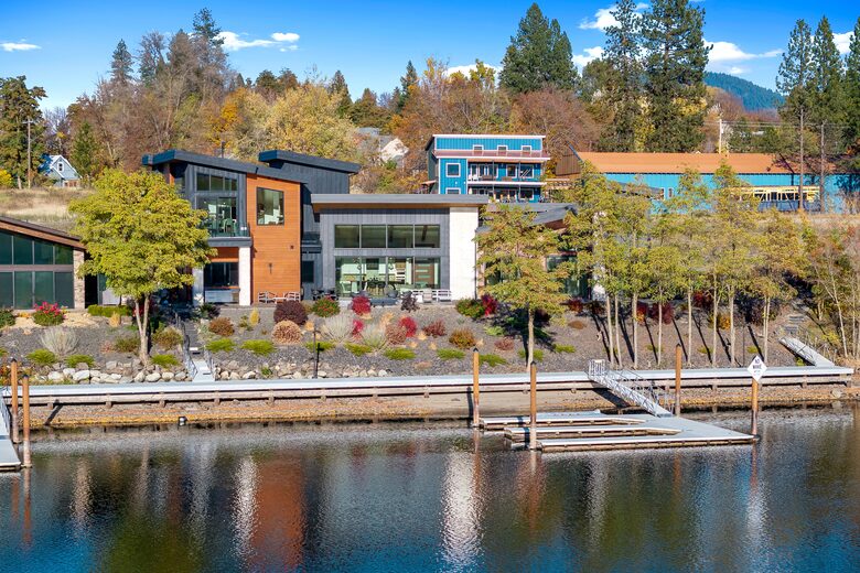 Coeur d’Alene Glasshouse on the Water - Coeur d'Alene, Idaho