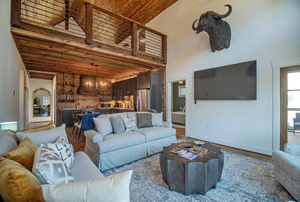 Harmony Cove Modern Getaway - Eclectic, Alabama