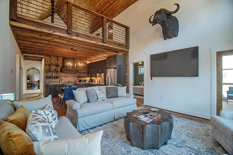 Harmony Cove Modern Getaway - Eclectic, Alabama