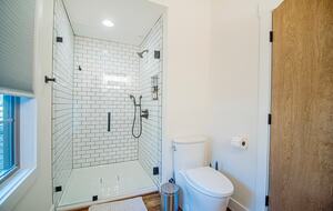 Harmony Cove Modern Getaway - Eclectic, Alabama