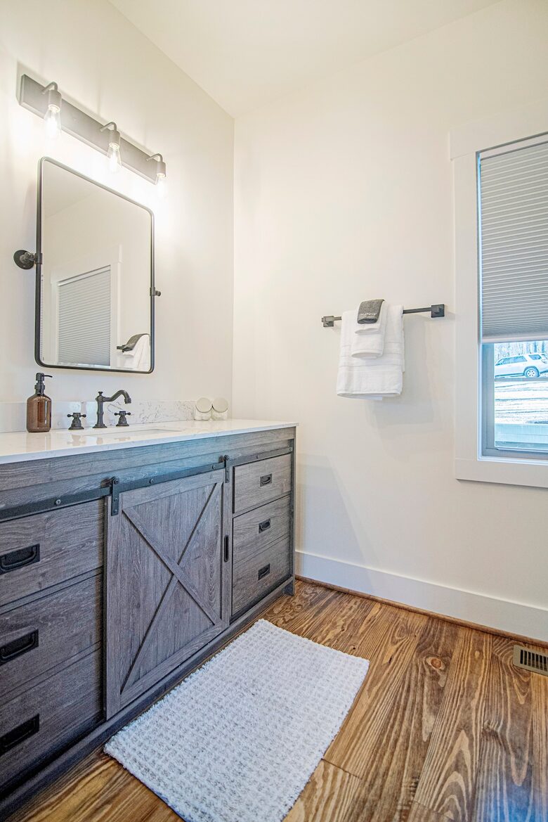 Harmony Cove Modern Getaway - Eclectic, Alabama