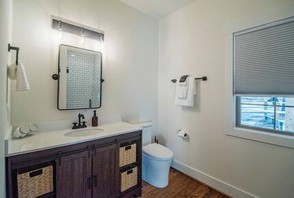 Harmony Cove Modern Getaway - Eclectic, Alabama