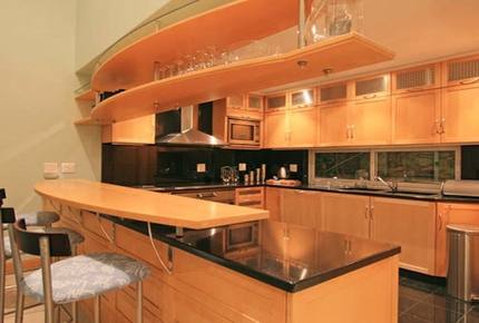 Andimar Heights- Directly overlooking the Ocean