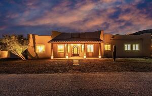 Luxury Desert Ranch Oasis Retreat - Phoenix, Arizona