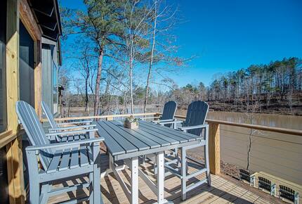 Harmony Cove Modern Getaway - Eclectic, Alabama