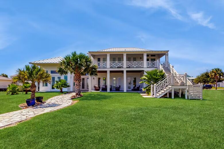 Rockport Bayfront Retreat - Rockport, Texas