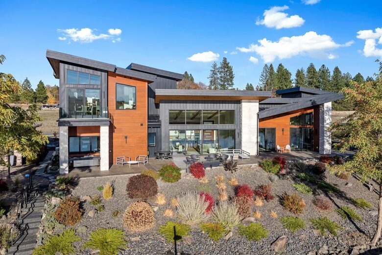 Coeur d’Alene Glasshouse on the Water - Coeur d'Alene, Idaho