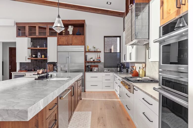 Coeur d’Alene Glasshouse on the Water - Coeur d'Alene, Idaho