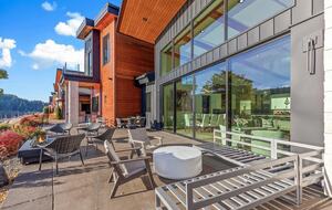 Coeur d’Alene Glasshouse on the Water - Coeur d'Alene, Idaho