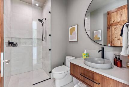 Coeur d’Alene Glasshouse on the Water - Coeur d'Alene, Idaho