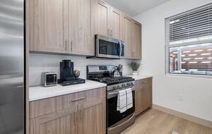 New St. George Getaway "Sunny Daze"! - Santa Clara, Utah