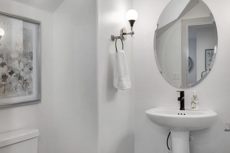 New St. George Getaway "Sunny Daze"! - Santa Clara, Utah