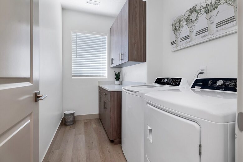 New St. George Getaway "Sunny Daze"! - Santa Clara, Utah