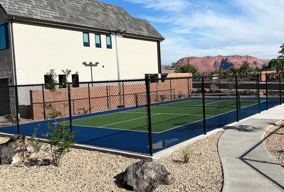 New St. George Getaway "Sunny Daze"! - Santa Clara, Utah