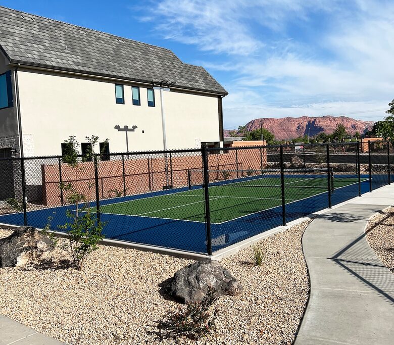 New St. George Getaway "Sunny Daze"! - Santa Clara, Utah