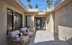 Desert Oasis on the 7th Fairway - Rancho Mirage, California