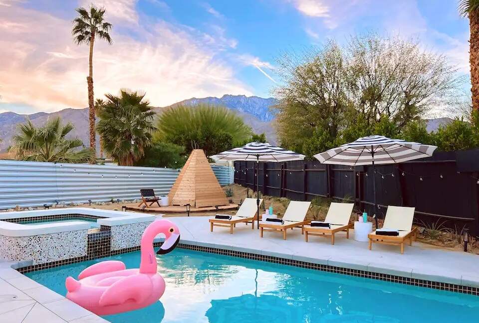 Designer Palm Springs Retreat with Heated Pool & Mountain Views - Palm Springs, California