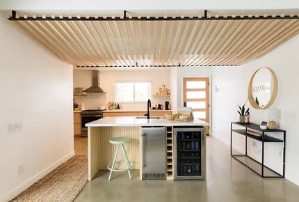 Designer Palm Springs Retreat with Heated Pool & Mountain Views - Palm Springs, California