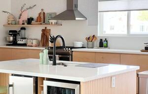 Designer Palm Springs Retreat with Heated Pool & Mountain Views - Palm Springs, California