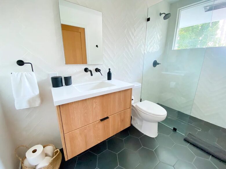 Designer Palm Springs Retreat with Heated Pool & Mountain Views - Palm Springs, California