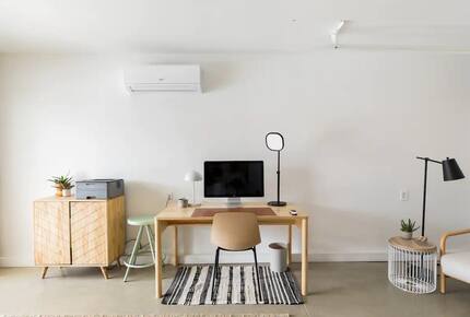 Designer Palm Springs Retreat with Heated Pool & Mountain Views - Palm Springs, California