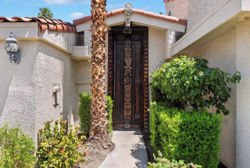 Desert Oasis on the 7th Fairway - Rancho Mirage, California