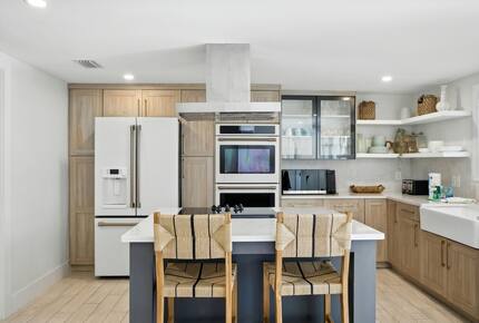 Waterfront Grandeur on Anna Maria - Holmes Beach, Florida