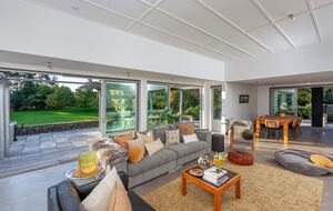 A Peaceful Architectural Sanctuary with Spa Pool - Te Horo, New Zealand