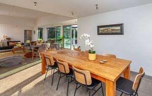 A Peaceful Architectural Sanctuary with Spa Pool - Te Horo, New Zealand