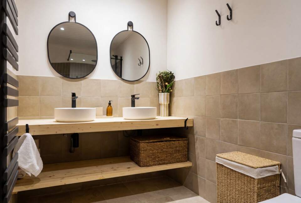 VIVLA| Casa Neret - Bagergue, Lleida, Spain