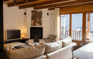 VIVLA| Casa Neret - Bagergue, Lleida, Spain