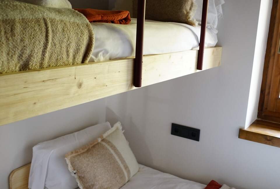 VIVLA| Casa Neret - Bagergue, Lleida, Spain